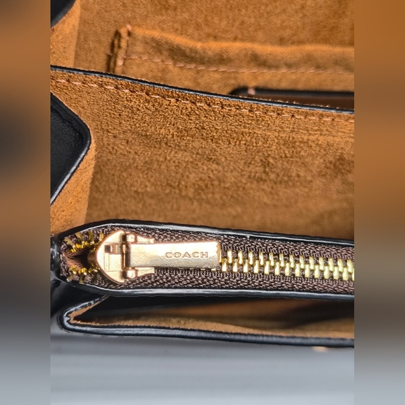 IMXAQ NWT Coach Black and Brown Women's Bag Brown Suede Inside W/ Dustbag - Picture 8 of 11